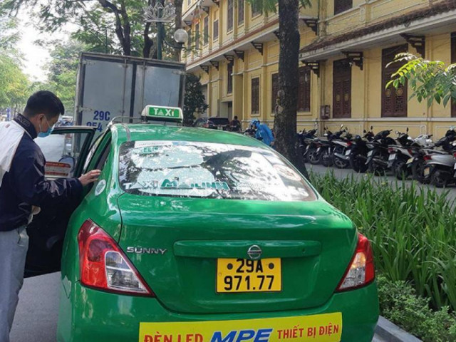 Tin tức trong ngày - Hà Nội: Taxi sẽ có nhiều điểm dừng đỗ như xe buýt