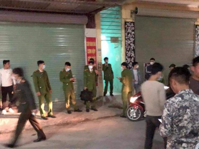 Tá hoả phát hiện nam nhân viên salon tóc chết cháy trong phòng trọ