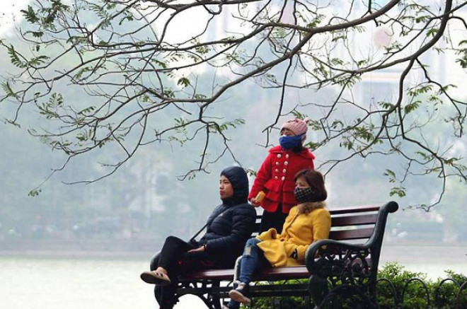 Không khí lạnh tăng cường, từ sáng mai, 15/12, toàn miền Bắc chìm trong giá rét, tại Hà Nội, nhiệt độ dao động trong khoảng 11 - 14 độ C. Ảnh: I.T