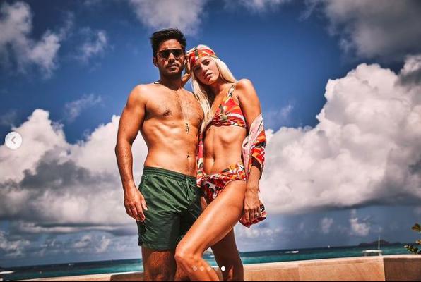 Devon Windsor mặc bikini thả dáng quyến rũ ngất ngây bên chồng - 5