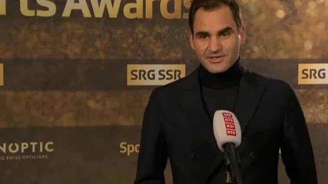 Tennis 24/7: Federer khiến các fan lo lắng, kiều nữ Bouchard đón tin vui - 1