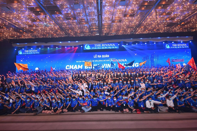 Các chuyên gia kinh doanh The Rivana trong khí thế háo hức ở lễ ra quân