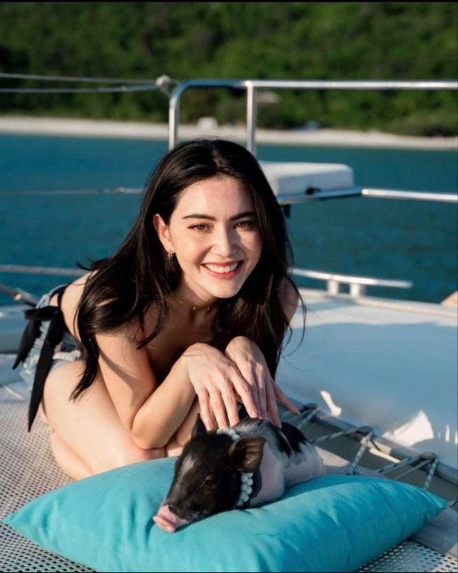 'Ma nữ đẹp nhất Thái Lan' Mai Davika đẹp mê hồn trong bộ ảnh bikini mới - 4