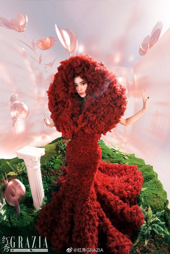 'Ma nữ đẹp nhất Thái Lan' Mai Davika đẹp mê hồn trong bộ ảnh bikini mới - 5