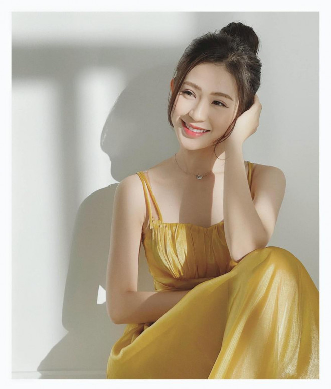 Nhan sắc tựa nàng thơ của 'Người đẹp được yêu thích nhất' Hoa hậu Việt Nam 2020 - 6