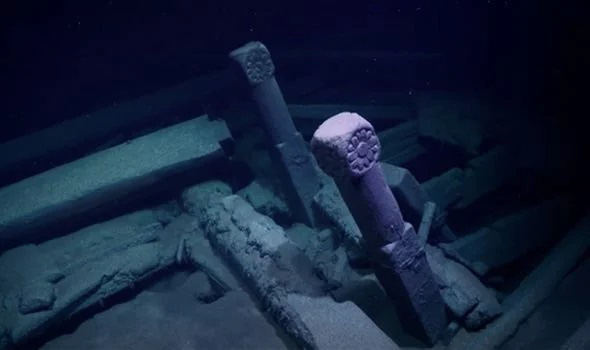 Du lịch - "Tàu ma" 300 tuổi hiện ra ở nơi sinh vật nào lạc tới đều phải chết