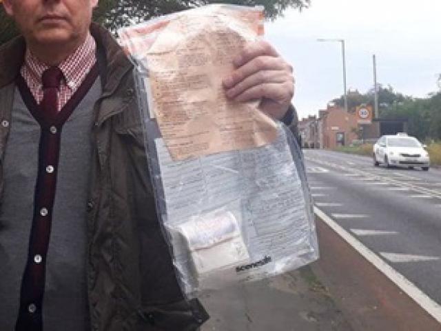 Kinh doanh - Cả làng xôn xao với "kho báu" từ đâu ập tới, vẫn chưa tìm ra chủ nhân bí ẩn