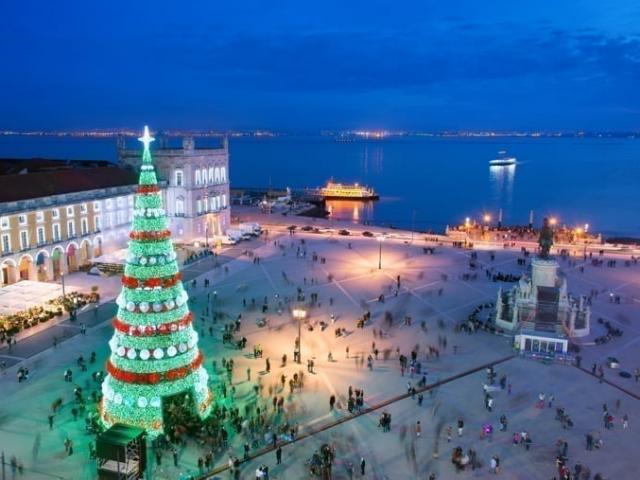 Du lịch - 3 quốc gia ấn tượng nhất thế giới trong mùa Giáng sinh