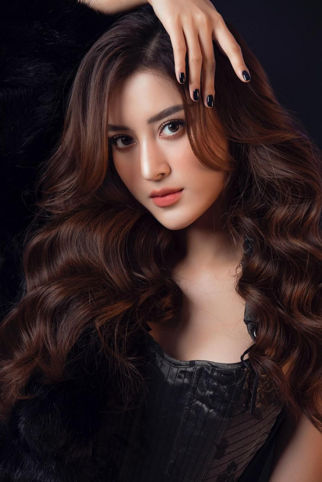 Á hậu Huyền My mặc áo corset khoe dáng nóng bỏng trong bộ ảnh mừng sinh nhật - 10