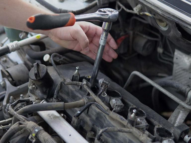 Tư vấn - Bao lâu thì bạn nên thay bugi xe hơi?