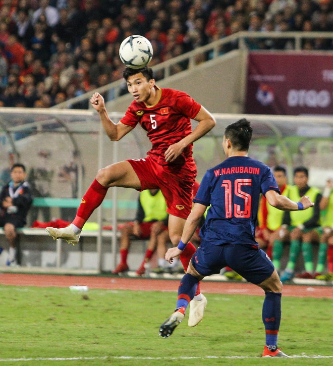 Cần ít nhất 4 tháng để hồi phục, Đoàn Văn Hậu lỡ hẹn tái đấu Malaysia, nhiều trận V-League 2021 - 1