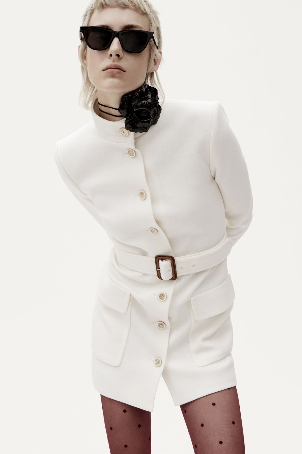 Bộ sưu tập tri ân &#34;thánh nhân làng mốt&#34; thu hút từng chi tiết nhỏ của Yves Saint Laurent - 3