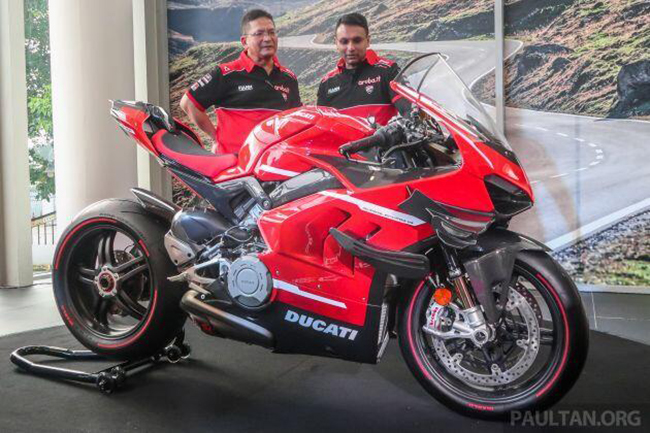 Ducati Superleggera V4 là chiếc mô tô mạnh nhất của gia đình Panigale hiện nay với số lượng giới hạn 500 chiếc
