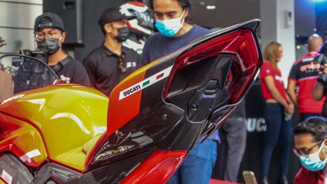 Một số hình ảnh đẹp khác về siêu mô tô Ducati Superleggera V4 đầu tiên có mặt tại Đông Nam Á
