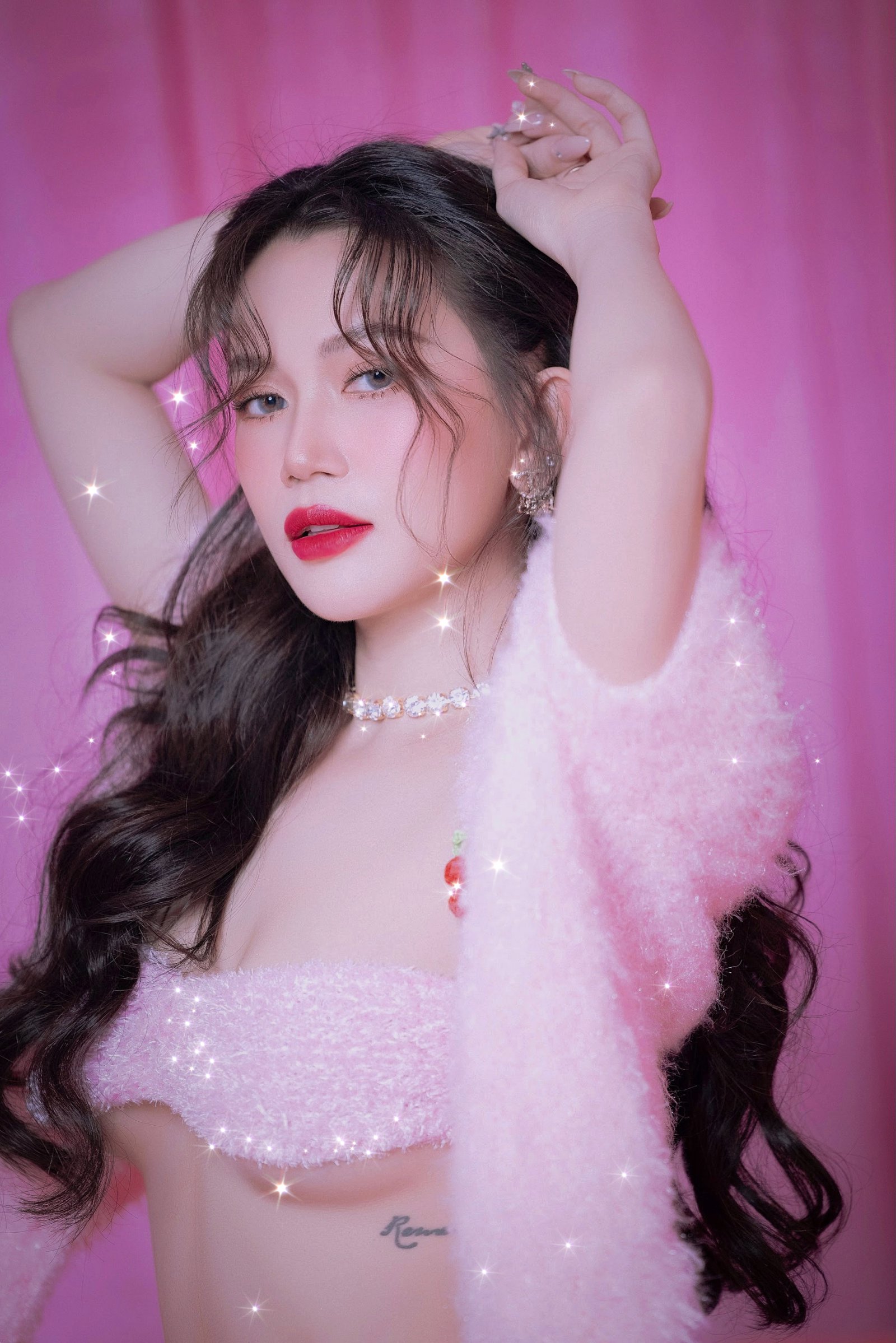 Sĩ Thanh sexy, nóng bỏng hậu chia tay thành viên nhóm hài FapTV - 11