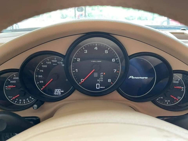 Porsche Panamera chạy 200km rao bán lại với giá "sốc" - 2