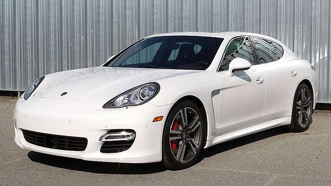 Porsche Panamera chạy 200km rao bán lại với giá "sốc" - 8