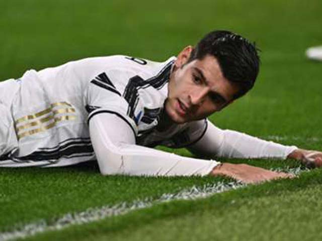 Bóng đá - Morata nổi hứng giật gót “đi vào lòng đất”, HLV Pirlo nổi điên chỉ trích
