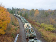 Thế giới - Sự thật về tin đồn TQ đưa 5 vạn quân đến biên giới Mỹ - Canada, bị trúng bom