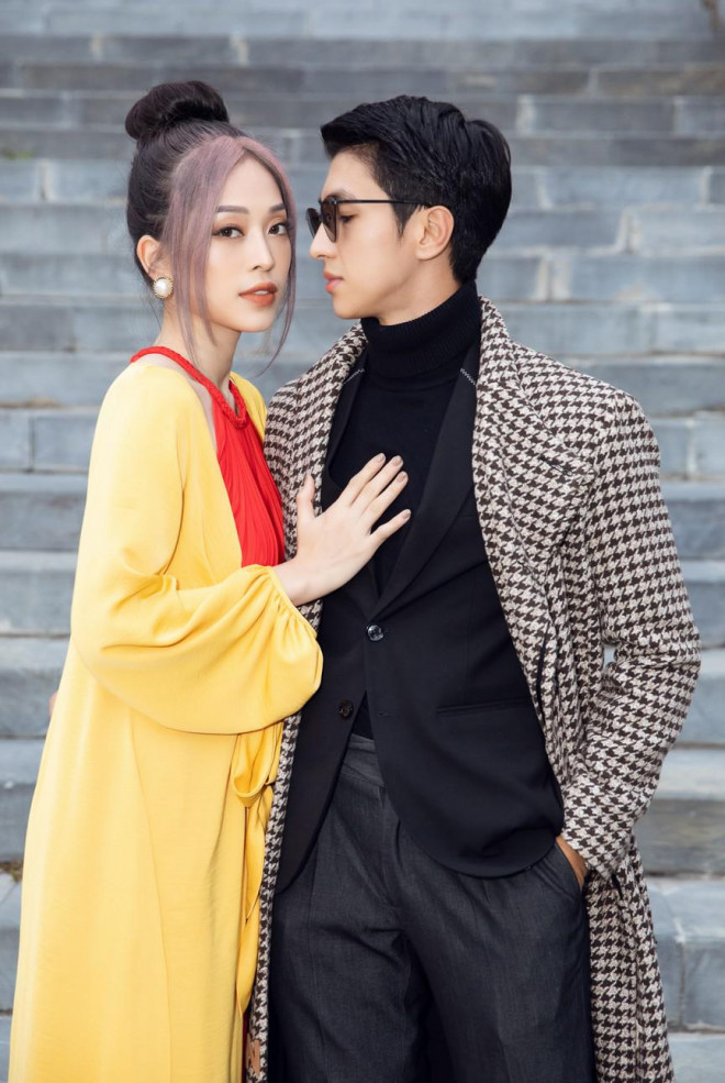 Tiểu Vy, Đỗ Mỹ Linh cùng dàn hậu mặc váy yếm quyến rũ giữa tiết trời lạnh giá - 6
