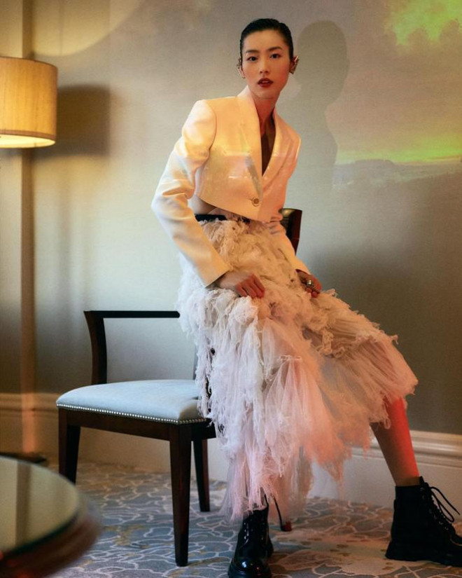 Mỹ nhân TVB và người đẹp nội y gốc Hoa siêu gợi cảm - 8