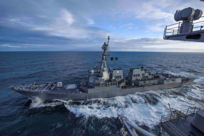 Mỹ đã điều nhiều tàu chiến thực hiện chiến dịch tự do hàng hải trong khu vực để chống Trung Quốc. Ảnh: Reuters