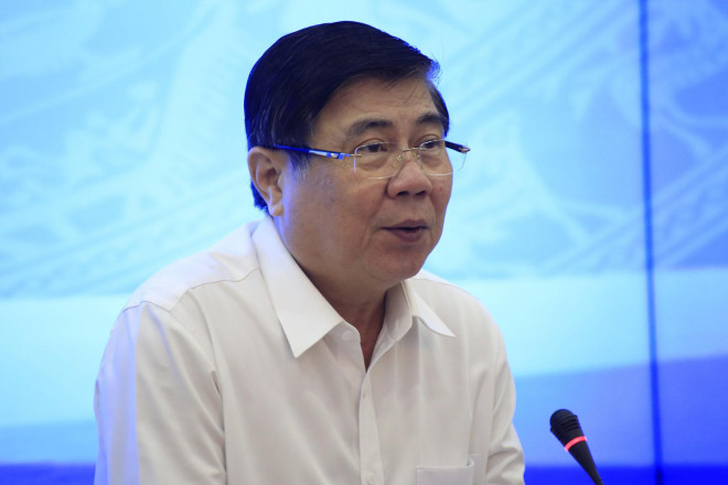 Chủ tịch UBND TP Nguyễn Thành Phong phát biểu tại phiên họp sáng 19-12