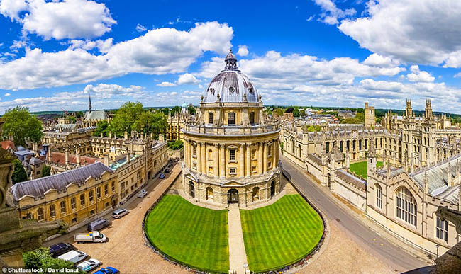4. Oxford

Các toà nhà Oxford sẽ đưa du khách quay ngược lại thời gian vào những năm 1200.



