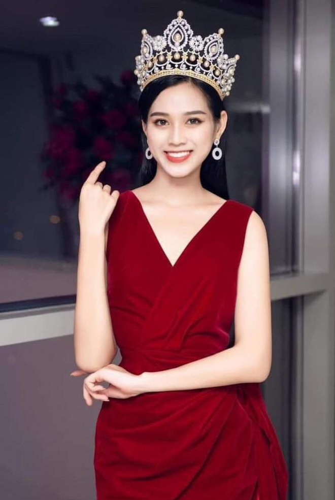 Những hình ảnh ngày nhỏ mộc mạc, đáng yêu của Hoa hậu Đỗ Thị Hà - 9