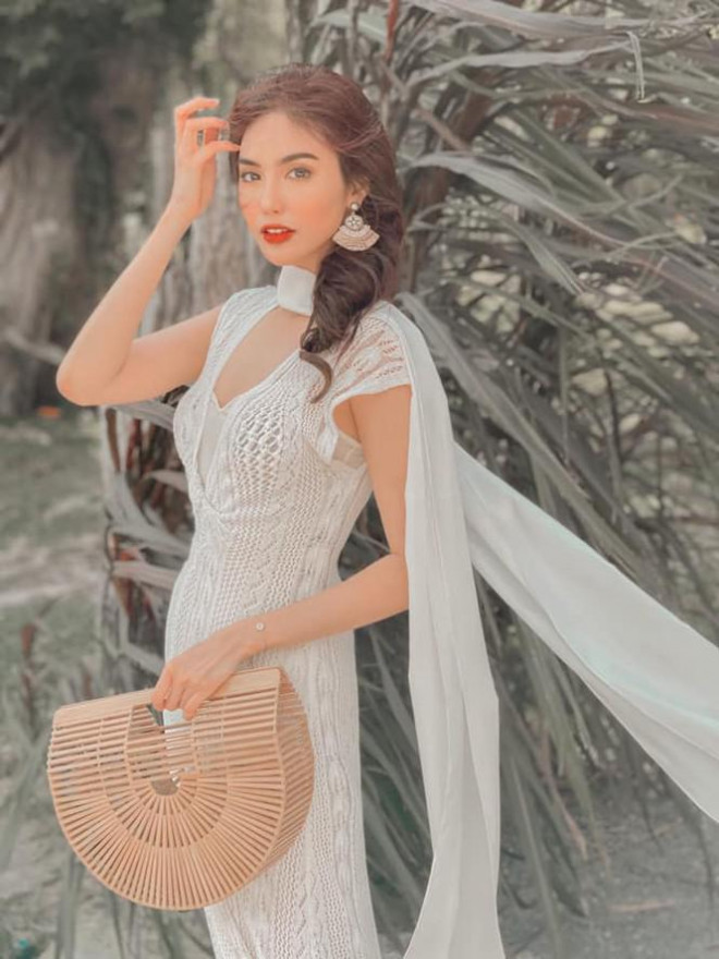 Hoàng Thuỳ diện váy lông vũ khoe vai trần sexy, Minh Tú nóng bỏng với style 'drag queen' - 10