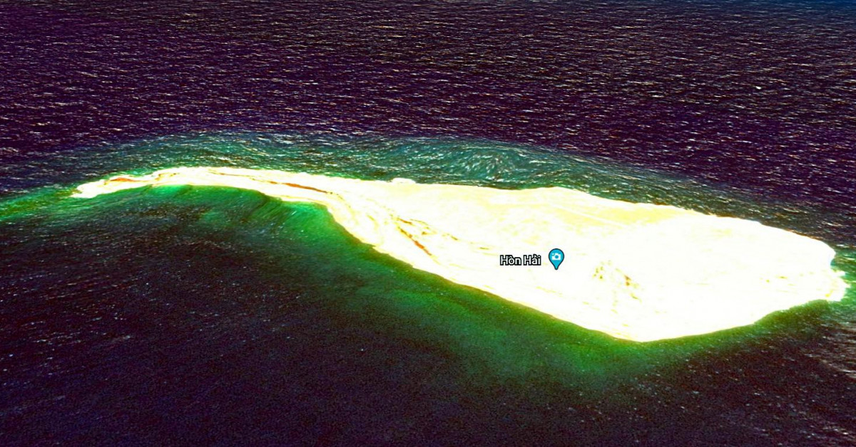 Tin tức trong ngày - Hai nhân viên trạm Hải đăng Hòn Hải bị sóng cuốn mất tích