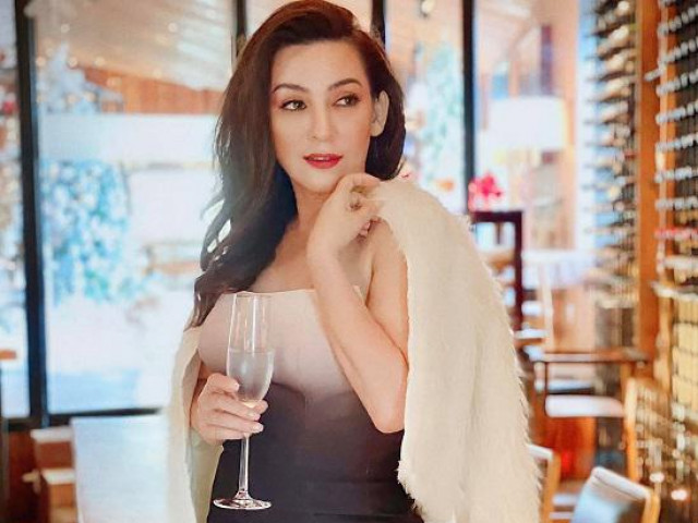 Làm đẹp - Ngắm nhan sắc "lão hóa ngược" của Phi Nhung cùng vóc dáng săn chắc ở độ tuổi U50