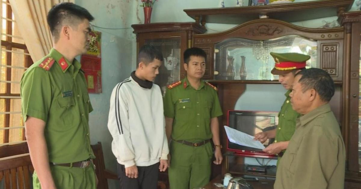 Pháp luật - Rút dao đâm chết bạn vì... chiếc điện thoại