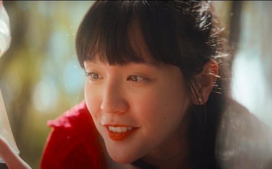 Nhan sắc "cô gái bán cơm" khiến Sơn Tùng không ngại hy sinh tất cả trong MV mới - 2