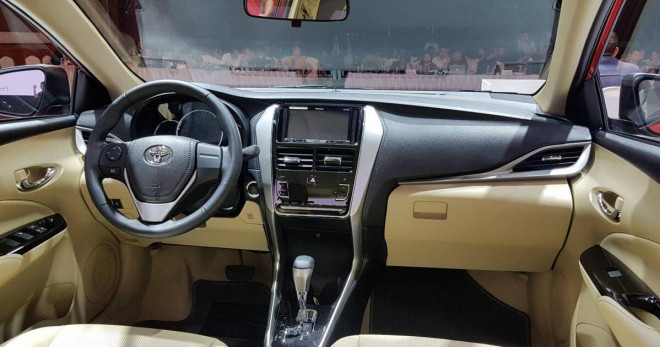 So sánh Toyota Vios 1.5G và Hyundai Accent cao cấp nhất - 4