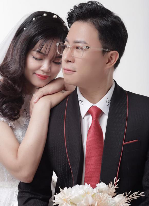 Ảnh cưới của MC Lê Anh và vợ&nbsp;