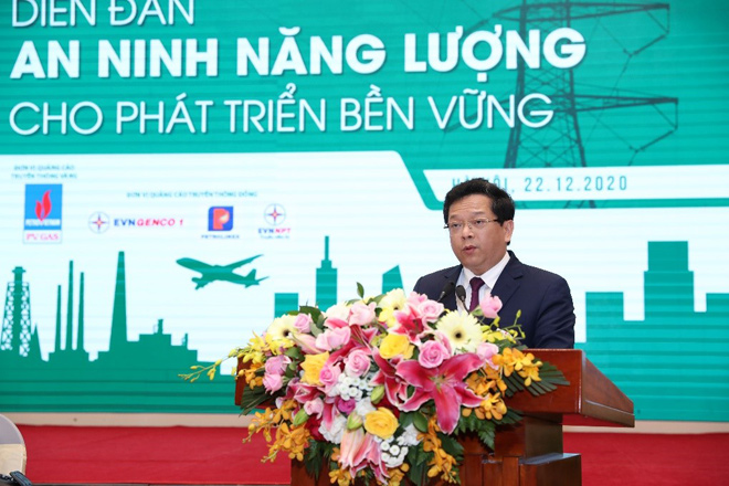 TS. Nguyễn Đức Hiển, Phó trưởng Ban Kinh tế Trung ương phát biểu đề dẫn tại Diễn đàn