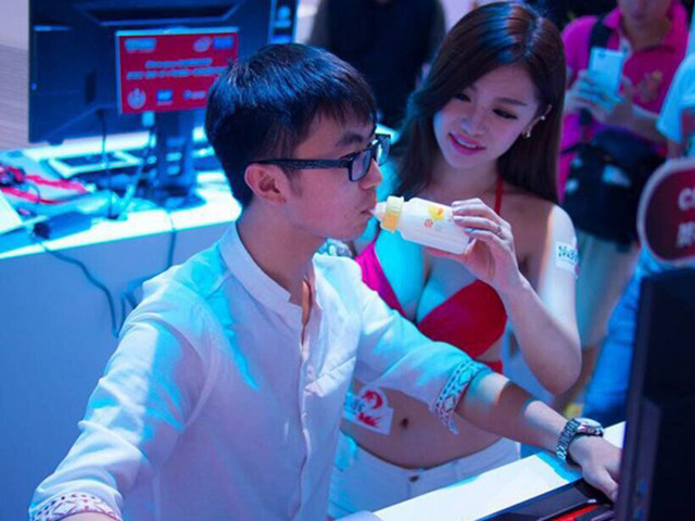 Tranh vui - Những hình ảnh khiến cánh đàn ông đều phải... trầm trồ