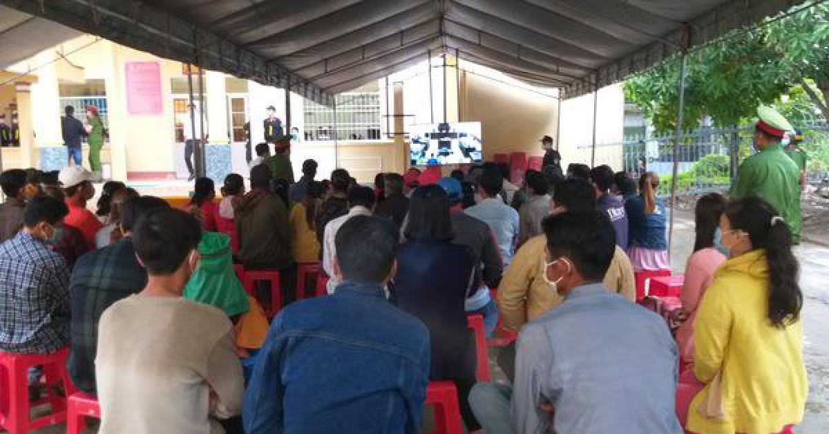 Pháp luật - Camera ghi lại hình ảnh chồng hờ phóng hỏa tự thiêu với người tình