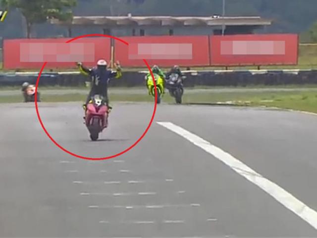 Thể thao - Bàng hoàng 30 chưa phải Tết: Ăn mừng trước đích, nhận kết quả tái mặt