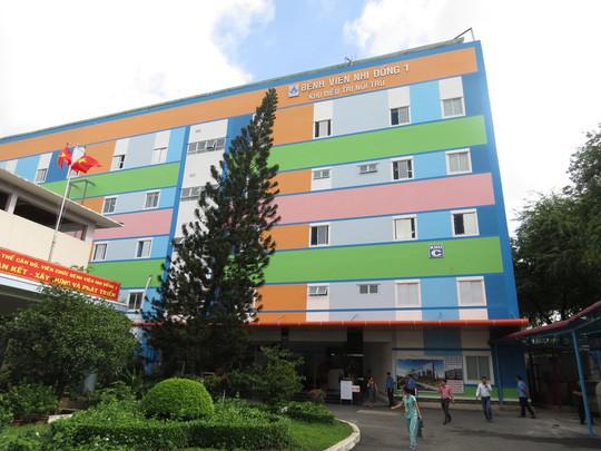 Bệnh viện Nhi Đồng 1, nơi tiếp nhận cấp cứu cho bé trai 4 tuổi, nhưng bé đã ngưng thở trước khi vào viện (Ảnh: ANH THƯ)