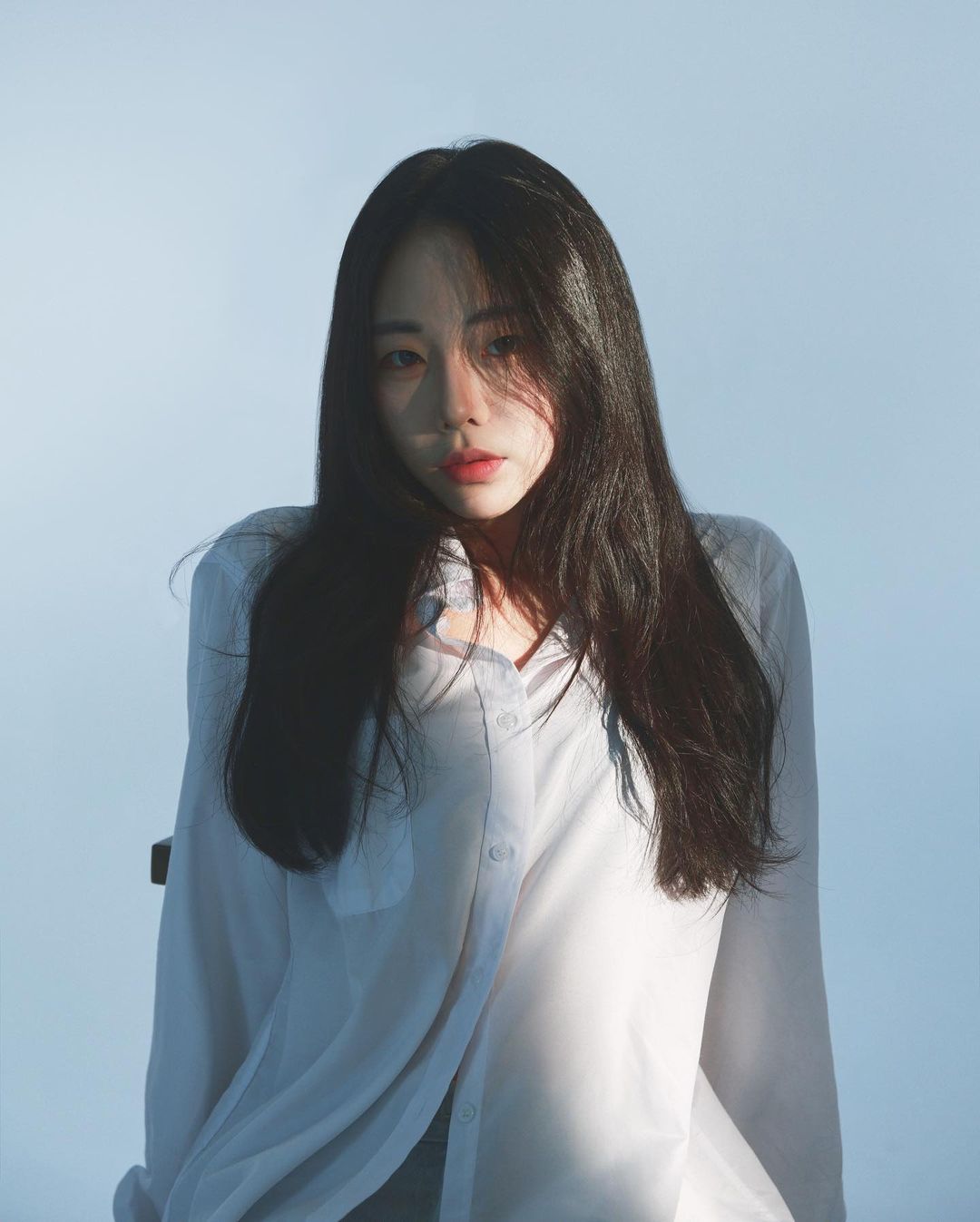 Kim Do Yeon là nhân viên văn phòng kiêm người mẫu nội y nổi tiếng trên Instagram.