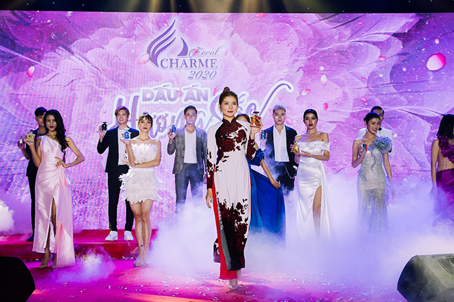 Dàn sao Việt chúc mừng event nước hoa Charme kỷ niệm 5 năm - 6