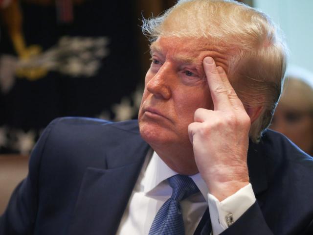 Thế giới - Quân đội Mỹ họp khẩn, sẵn sàng chờ lệnh hành động quân sự của ông Trump đáp trả Iran