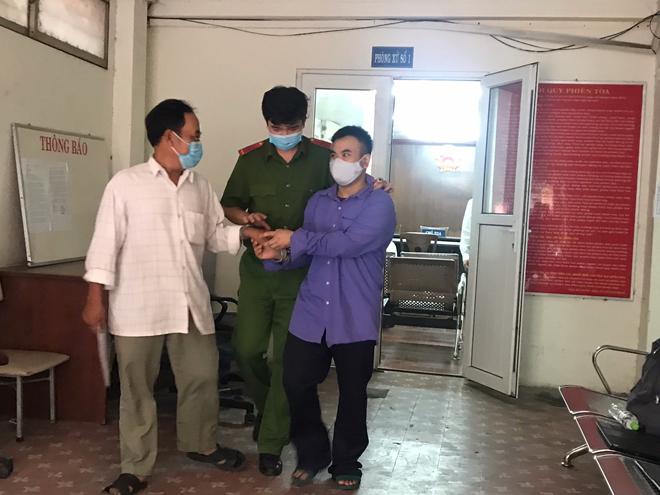 Bị cáo Phạm Minh Huy sau phiên&nbsp; tòa
