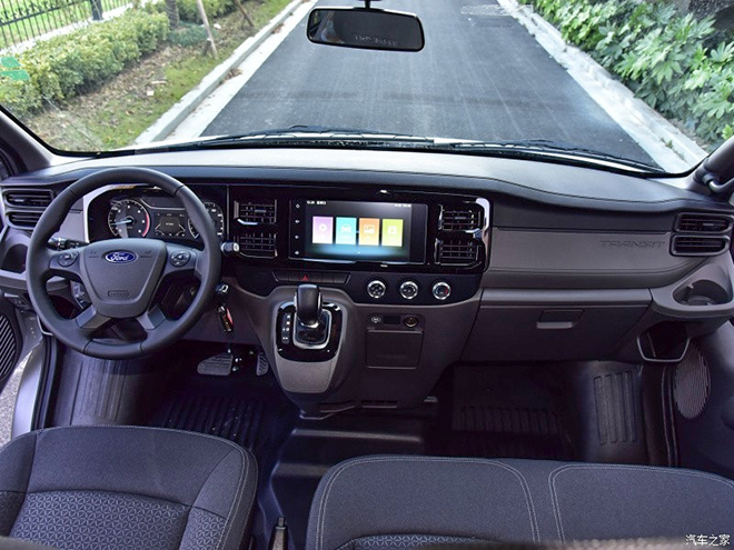 Ford Transit Pro chính thức ra mắt, có thêm nhiều phiên bản từ 3 đến 15 chỗ ngồi - 9