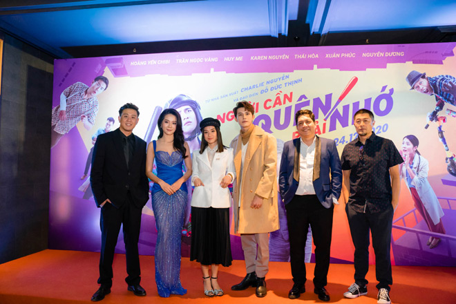 Ê-kíp phim "Người Cần Quên Phải Nhớ" ra mắt tại Hà Nội