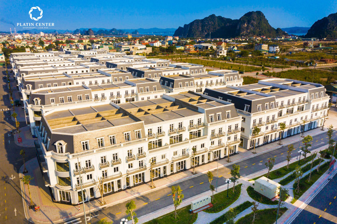 Platin Center Shophouse Cẩm Phả với kiến trúc mang đậm dấu ấn Châu Âu tân cổ điển.