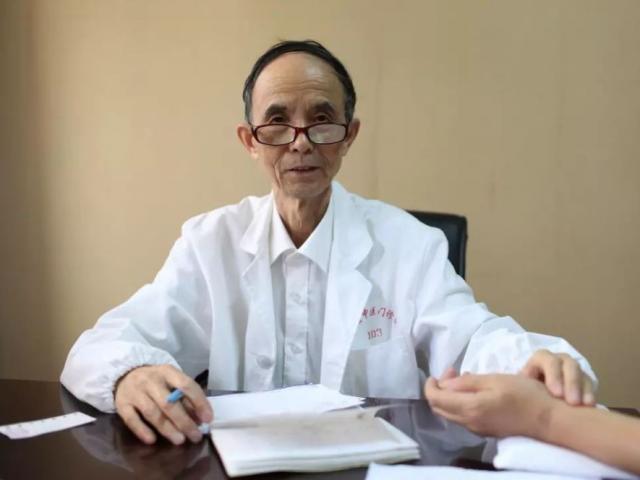 Sức khỏe đời sống - Cách chăm sóc sức khỏe đặc biệt của một bác sĩ TQ, gia đình không ai mắc bệnh mãn tính