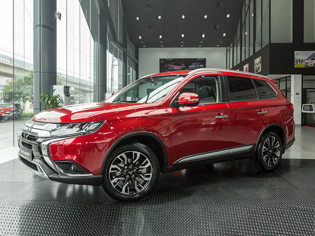 Tin tức ô tô - Giá xe Mitsubishi Outlander lăn bánh tháng 12/2020